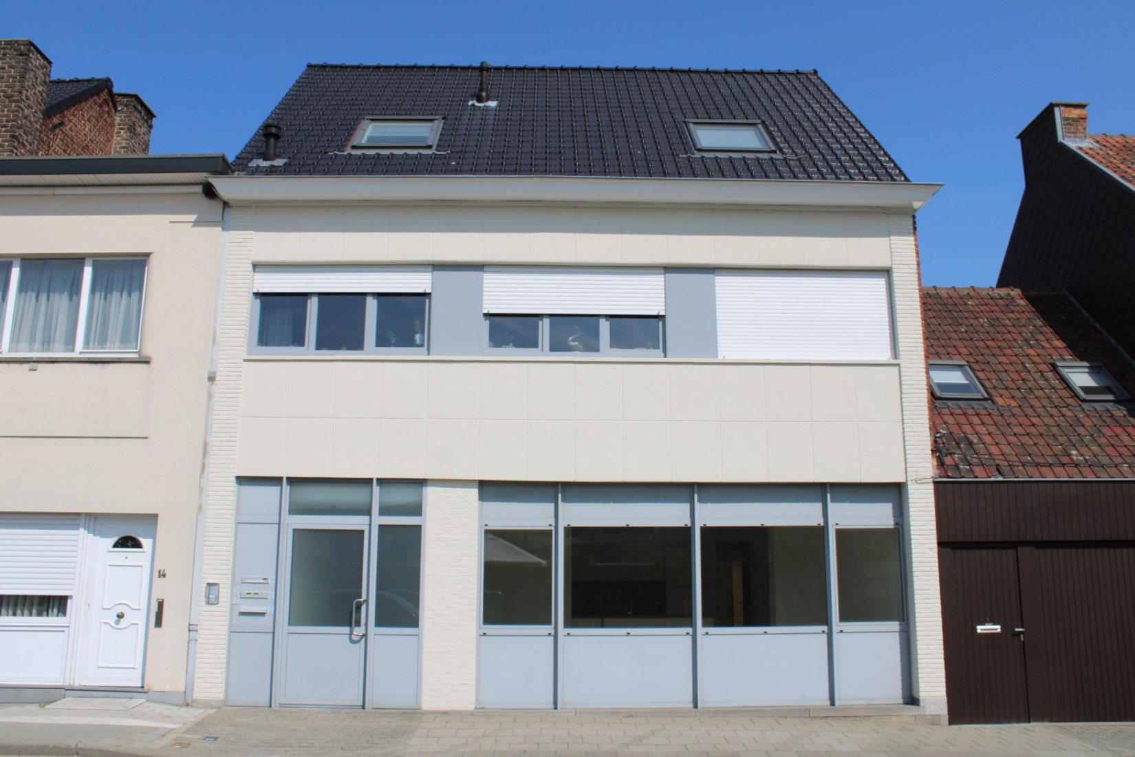 TH_419, MERELBEKE - Eenslaapkamer appartement met koer