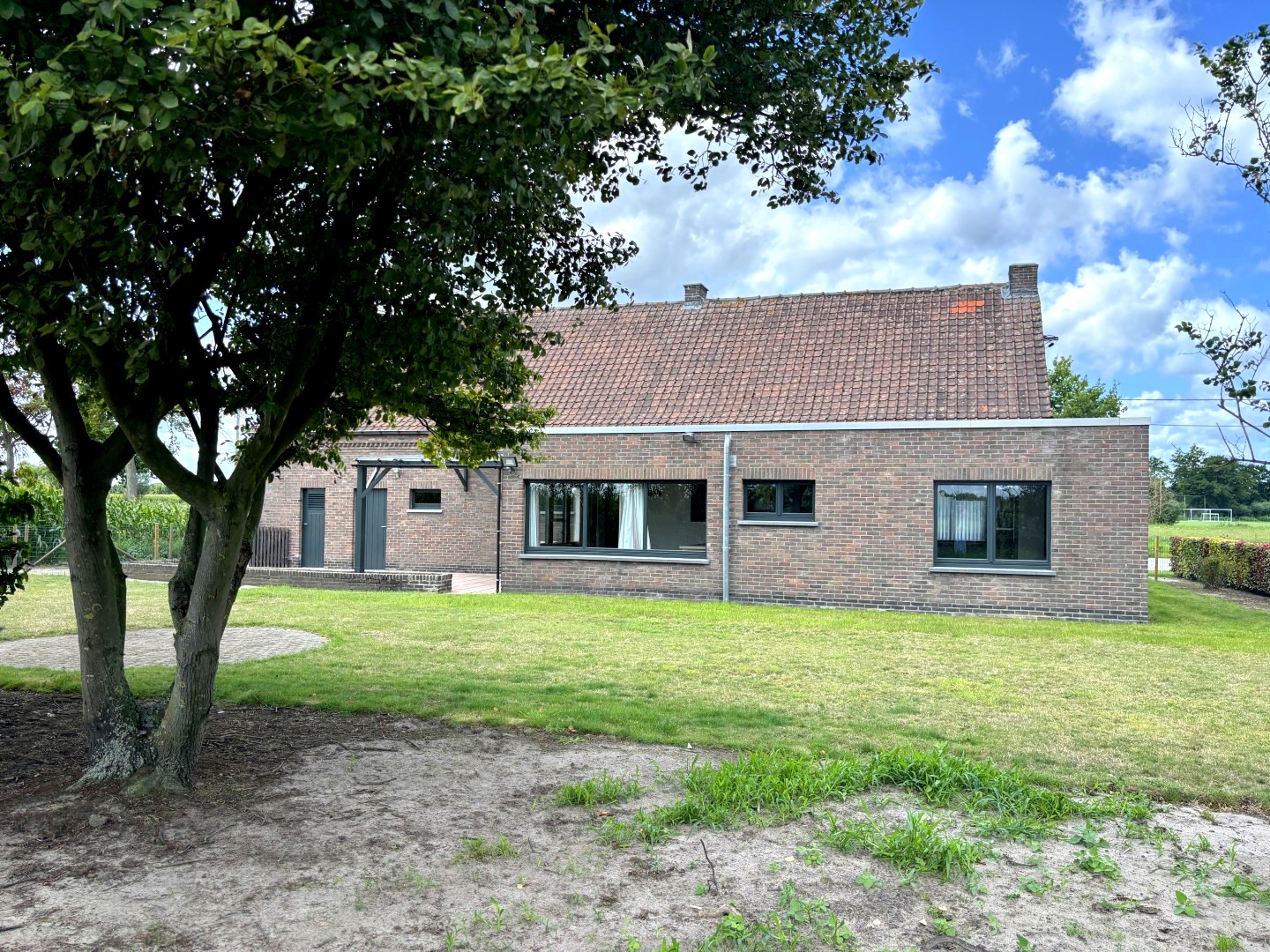 TH_407, BASSEVELDE - Instapklare open bebouwing met 3 slpk